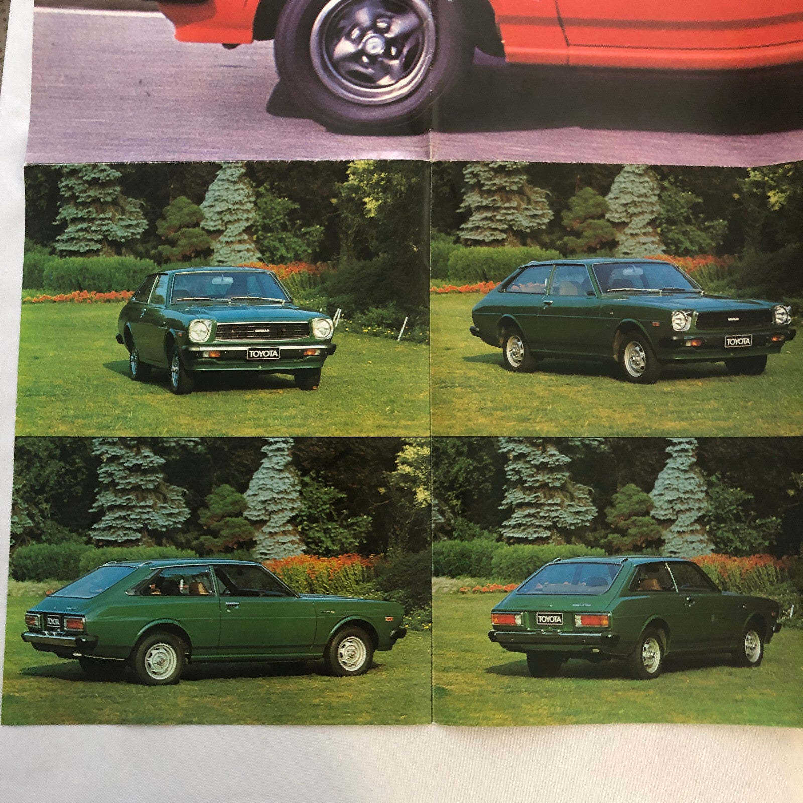 Toyota Corolla Sportswagon Station Wagon Sales Brochure Catalog Poster DUTCH