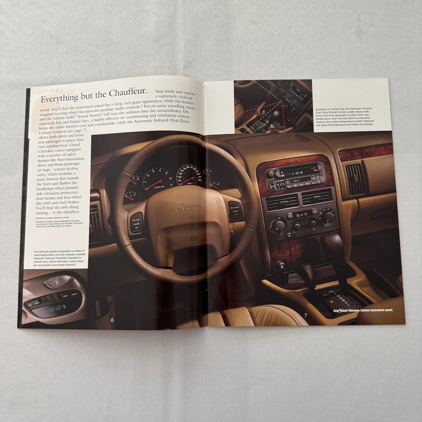2000 Jeep Grand Cherokee SUV Car Sales Brochure Catalog Advertising Canadian