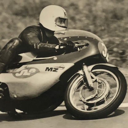 Vintage Motorcycle Racing Postcard Post Card Rainer Richter Germany