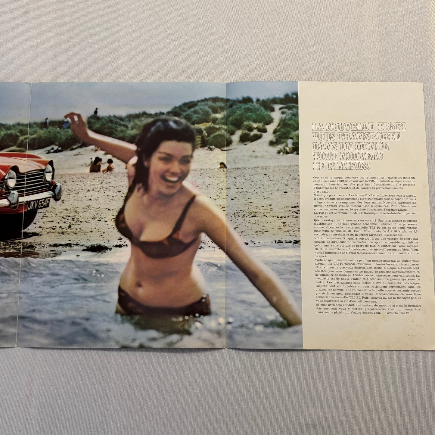 Triumph TR5 PI Roadster Convertible VIntage Car Sales Brochure Catalog FRENCH