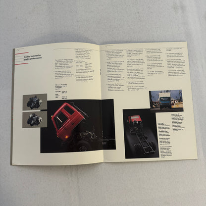 International Truck 700 and 900 Series Medium Cabover Sales Brochure Catalog