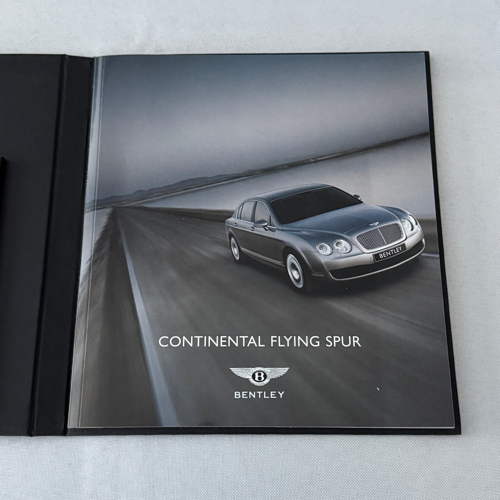 Bentley Continental Flying Spur Car Press Kit Brochure Book with CD SPANISH