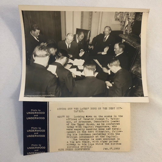 Press Photo Photograph Senator Robinson Updates Reporters on Debt 1933 Underwood