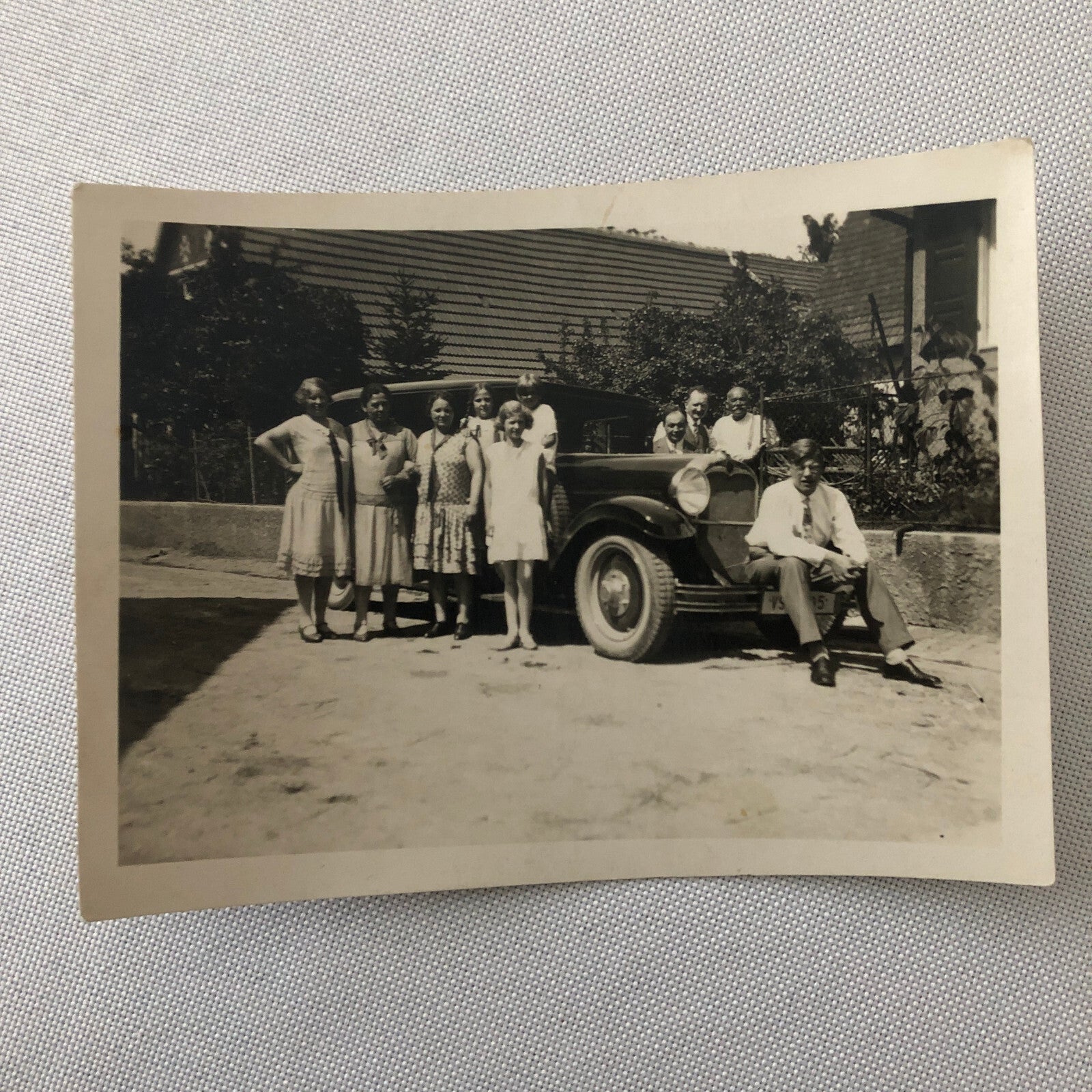 Vintage Photo Photograph Snapshot People Family with Car Automobile  + AL22SM2