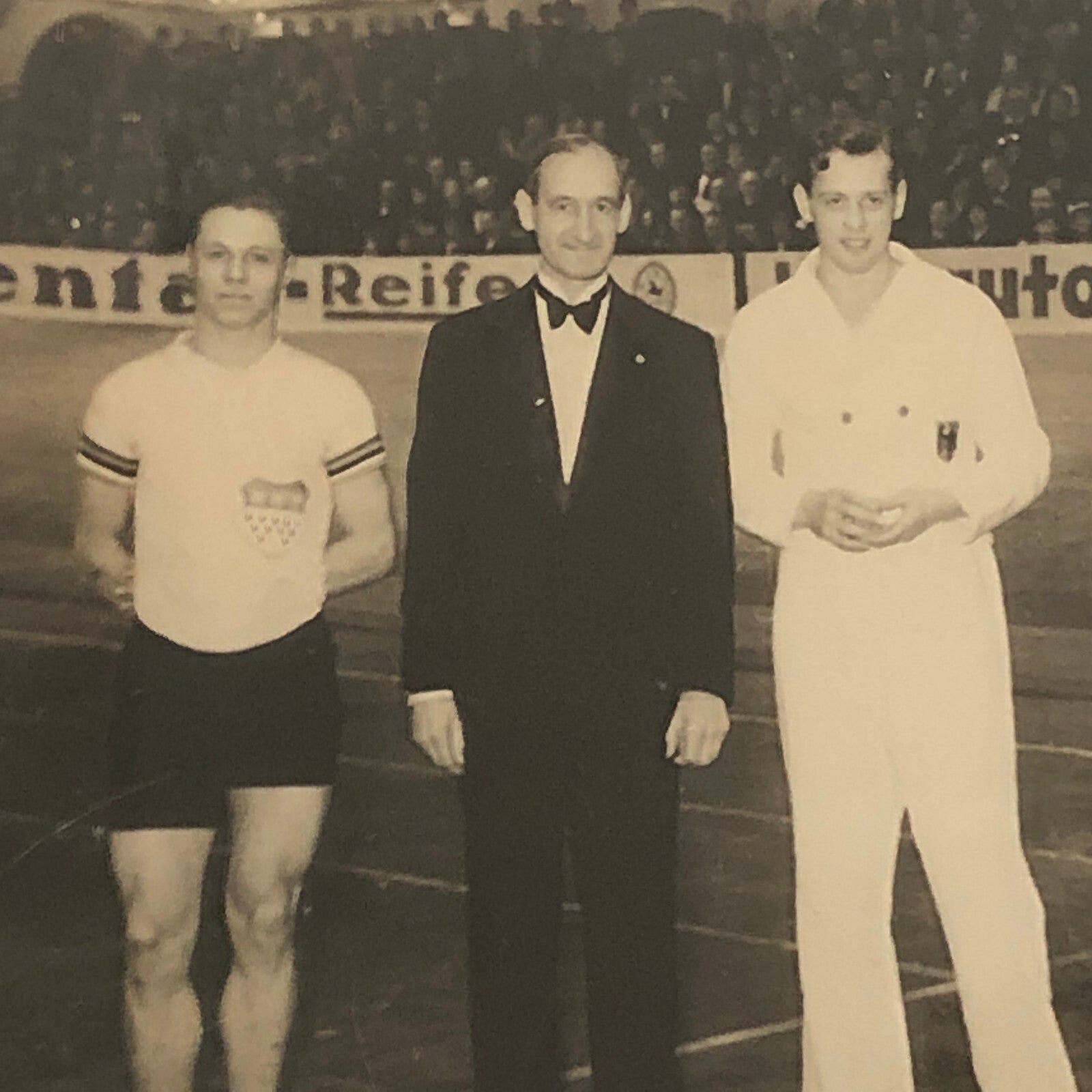 Press Photo Photograph German Sports Champions Bicycle Billiards Rowing Football