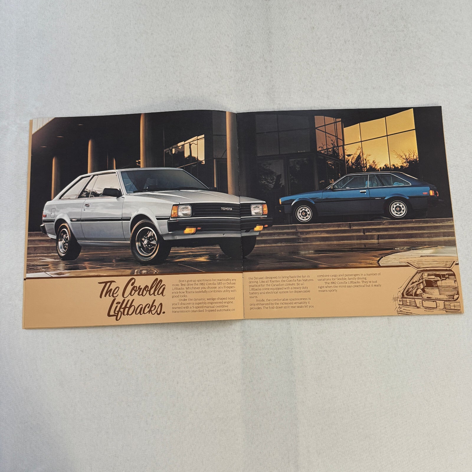 1982 Toyota Corolla Car Sales Brochure Catalog DLX SR5 Coupe Hardtop Wagon
