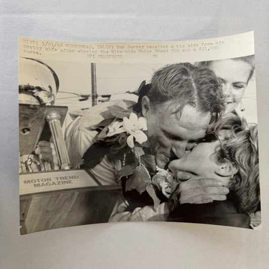 Vintage Racing Photo Dan Gurney Riverside Motor Trend 500 Race Win Kissing Wife