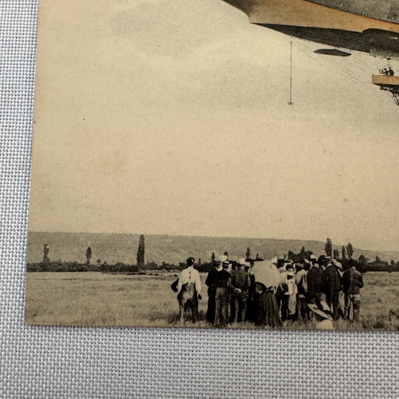 Vintage Zeppelin Airship Dirigible Postcard Post Card French Le Republique