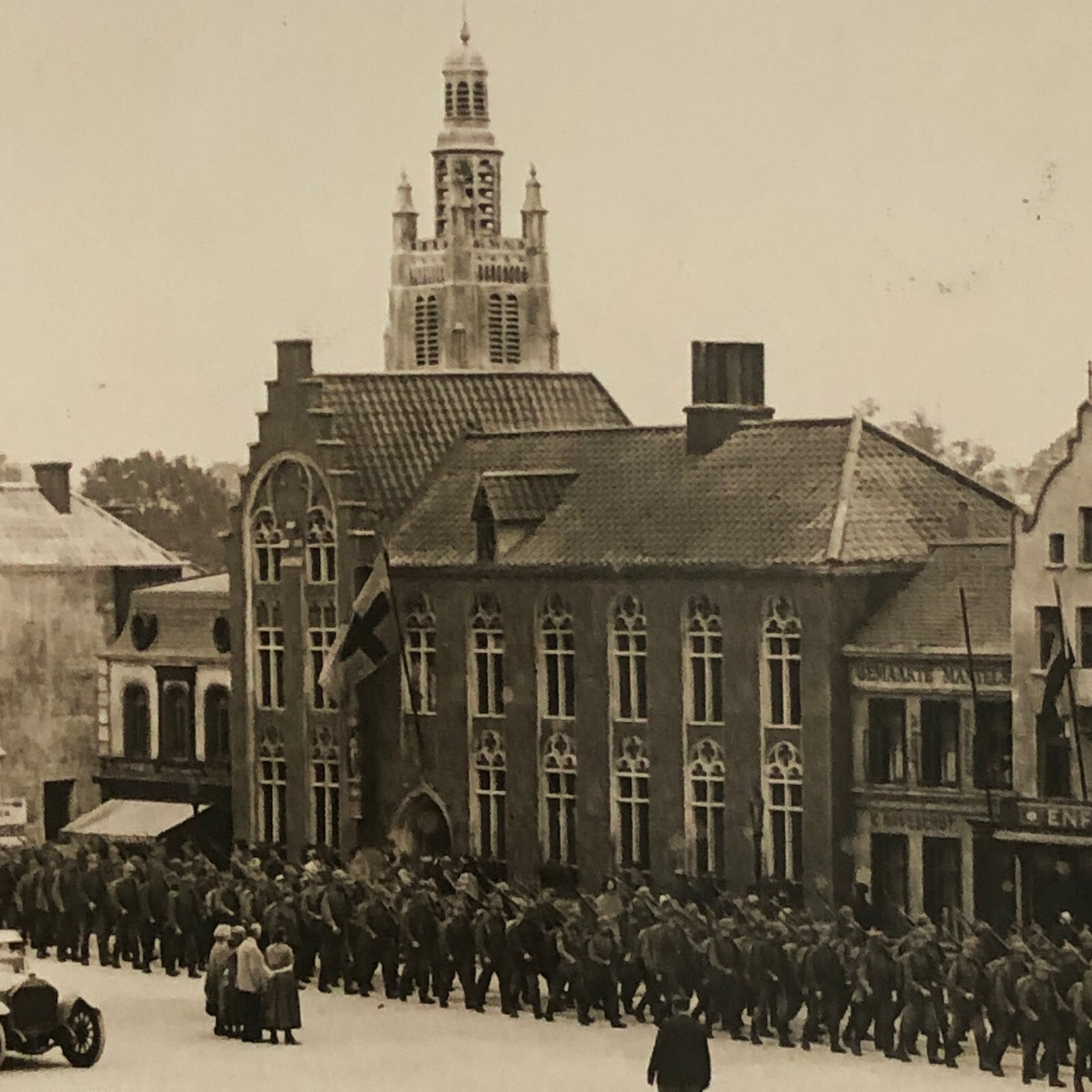 Press Photo Photograph I Was a Spy Movie Film Set 1933 Cars People Buildings