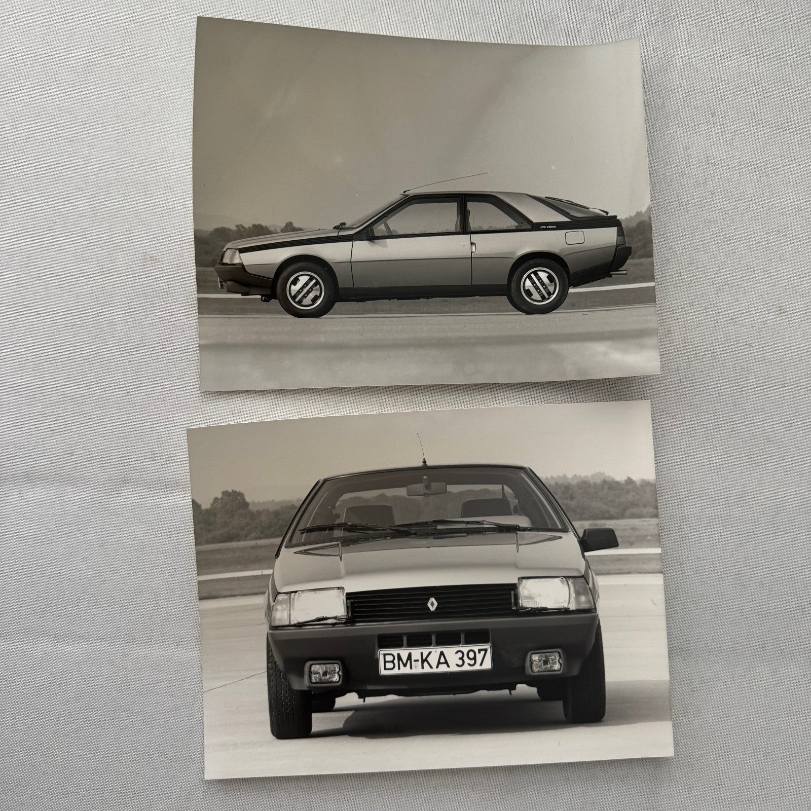 Renault Fuego Vintage Press Kit Brochure Photos 1980 GERMAN Text