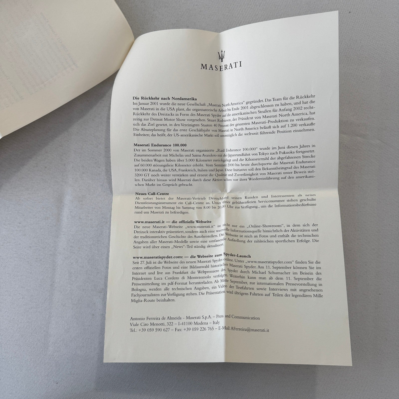 2001 Maserati Spyder Convertible Press Kit Brochure Photo CD Frankfurt Autoshow