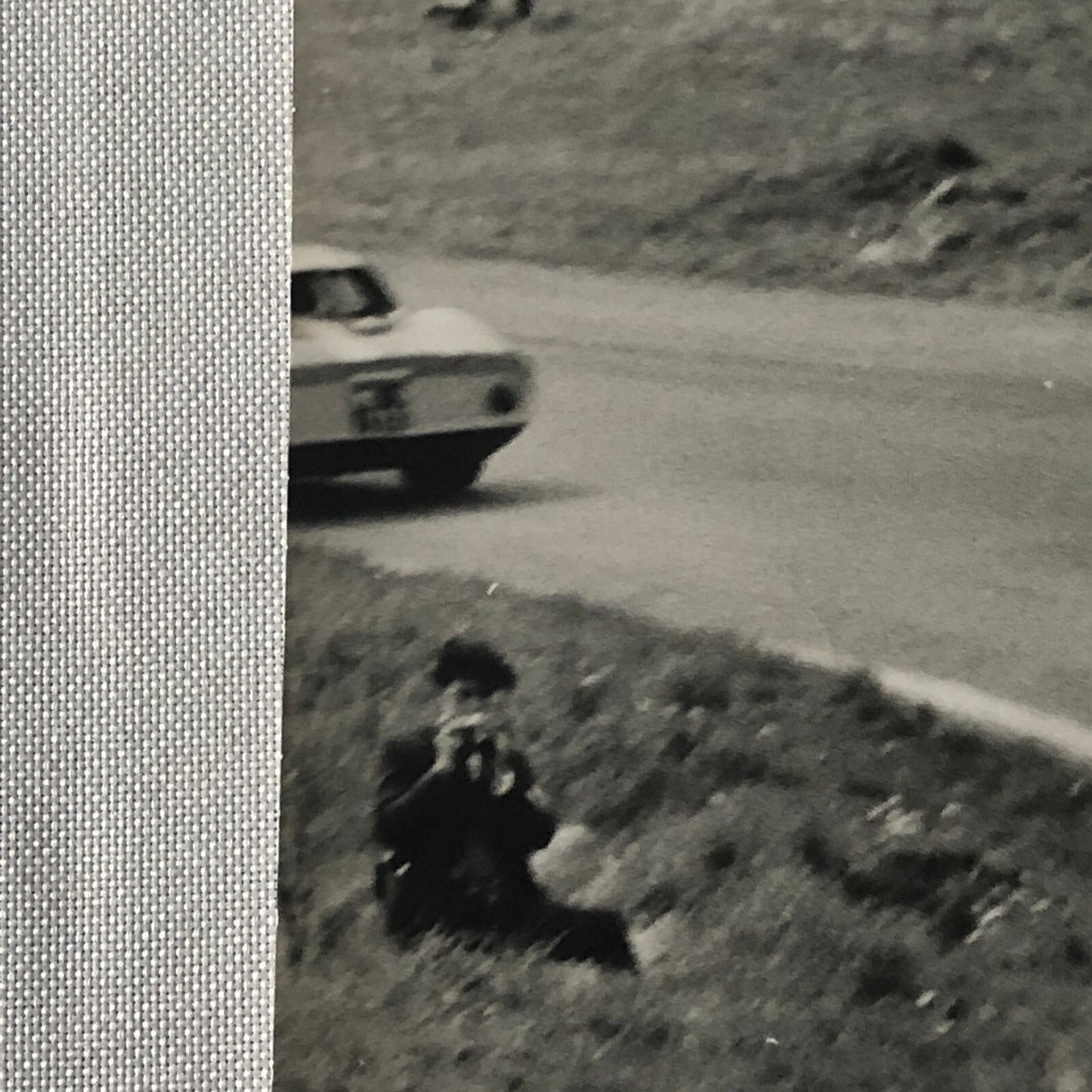 Vintage Bernard Cahier Racing Photo Photograph John Surtees Lola Chevrolet + 