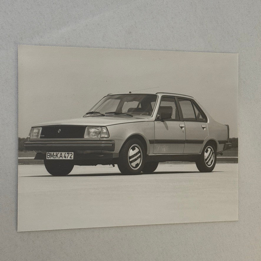 1982 Renault Press Kit Brochure Photos Renault 5 Turbo 9 14 Fuego 30 Alpine A310