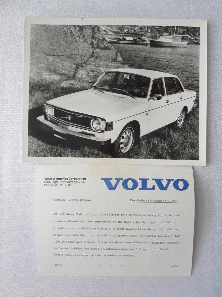 1974 Volvo Press Kit Brochure w/ Photos 164E 145 Station Wagon 144 142