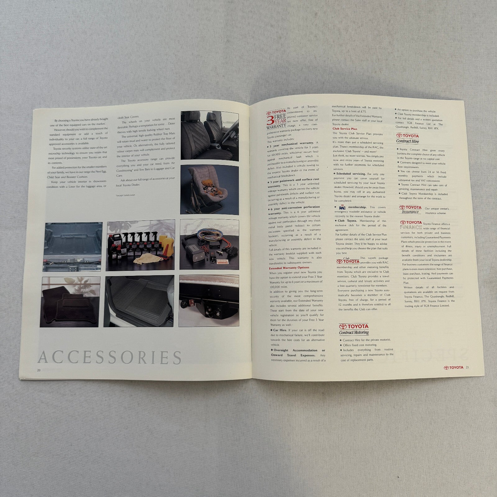 1990 Toyota Corolla 4WD Estate Previa Van Landcruiser Sales Brochure Catalog UK