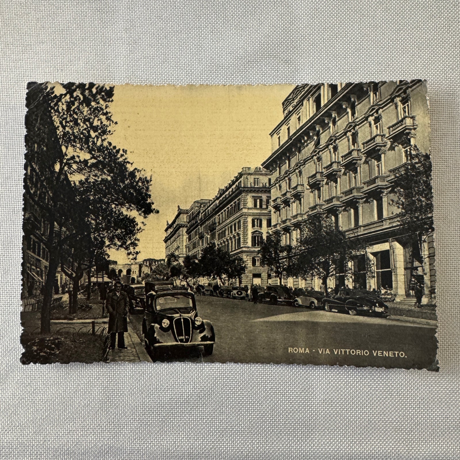 Vintage Italian Street Postcard Post Card Roma Rome Via Vittorio Veneto Car