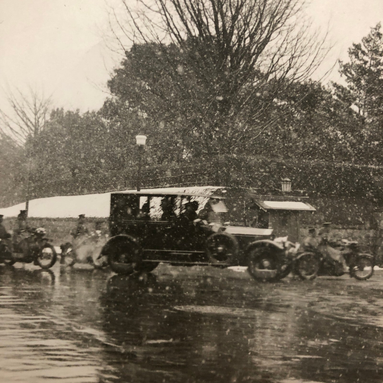 Press Photo Photograph Japanese Emperor Imperial Procession Cars Motorcycles