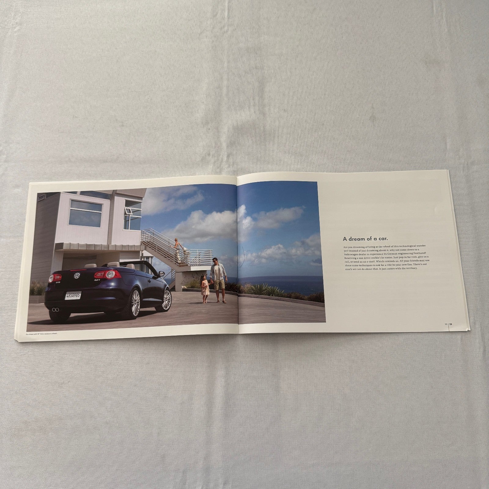 2009 Volkswagen VW Eos Convertible Roadster Sales Brochure Catalog Canadian