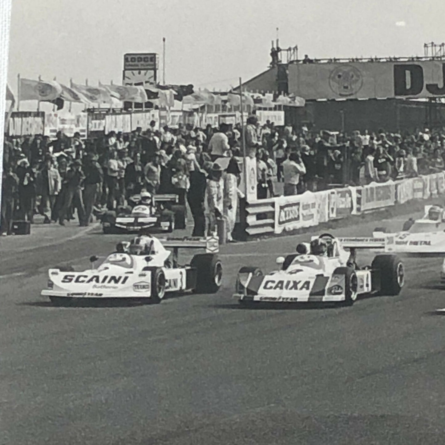Vintage 1976 Formula 2 F2 Thruxton Grand Prix Racing Photo Photograph ELF Car + 