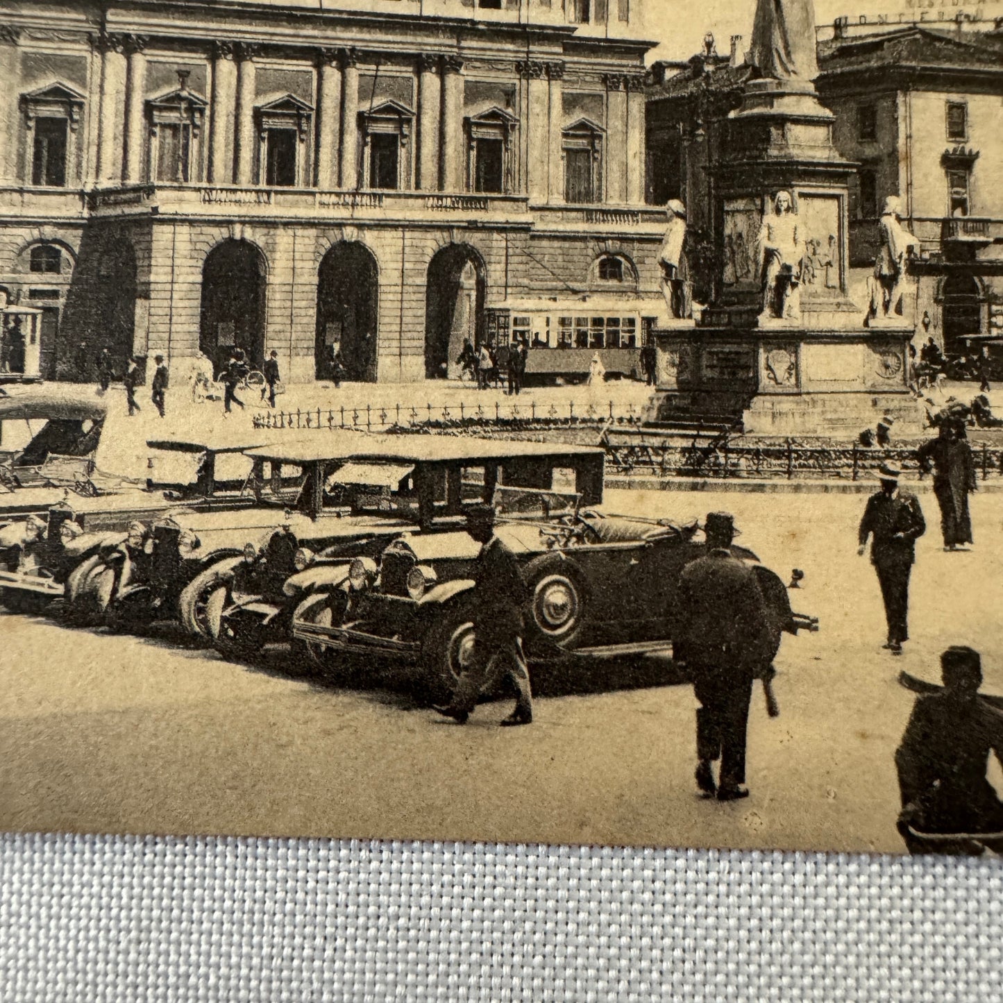 Vintage Italian Postcard Post Card Milano Milan Piazza e Teatro Alla Scala