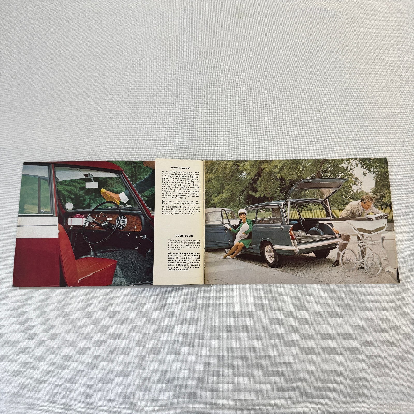 Triumph Herald 1200 Saloon Convertible Estate Wagon Car Sales Brochure Catalog