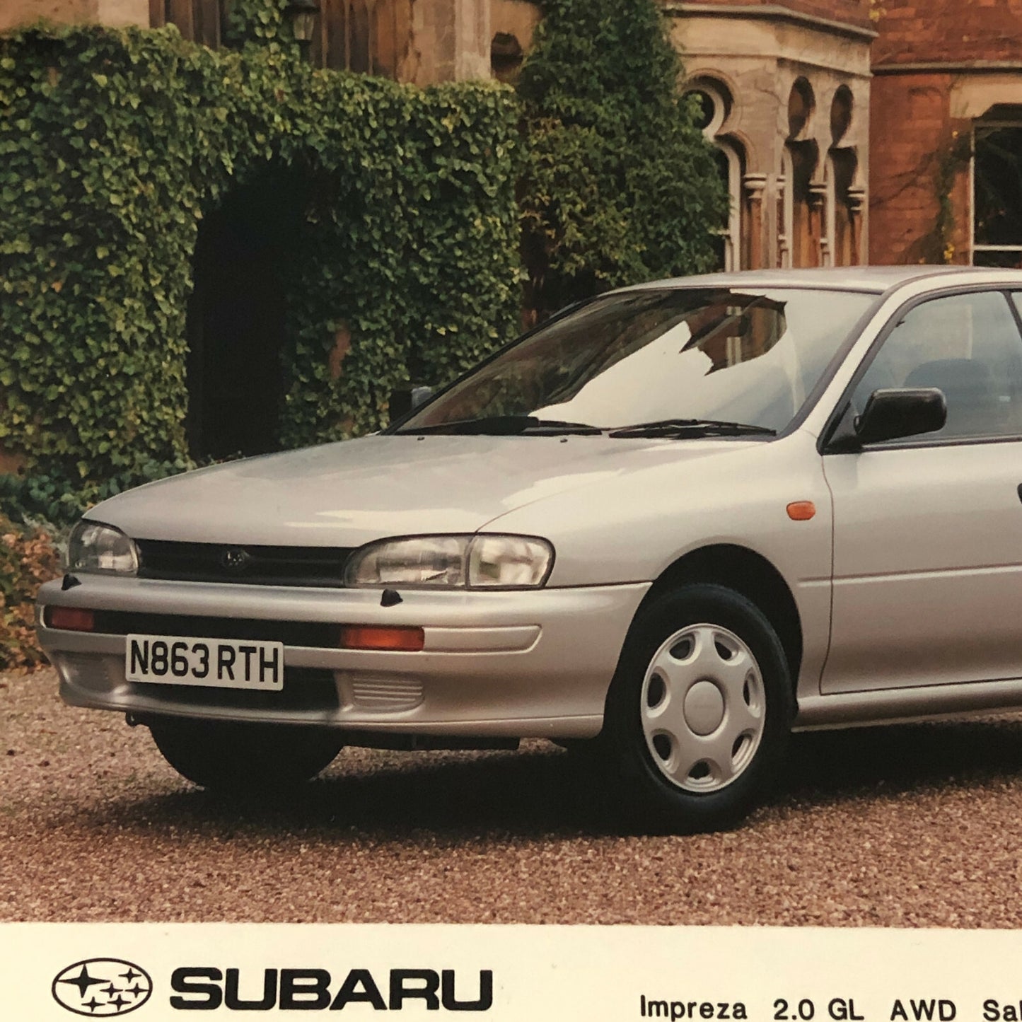 2000 2001 Subaru Impreza 2.0 GL AWD Saloon Factory Press Photo Photograph 