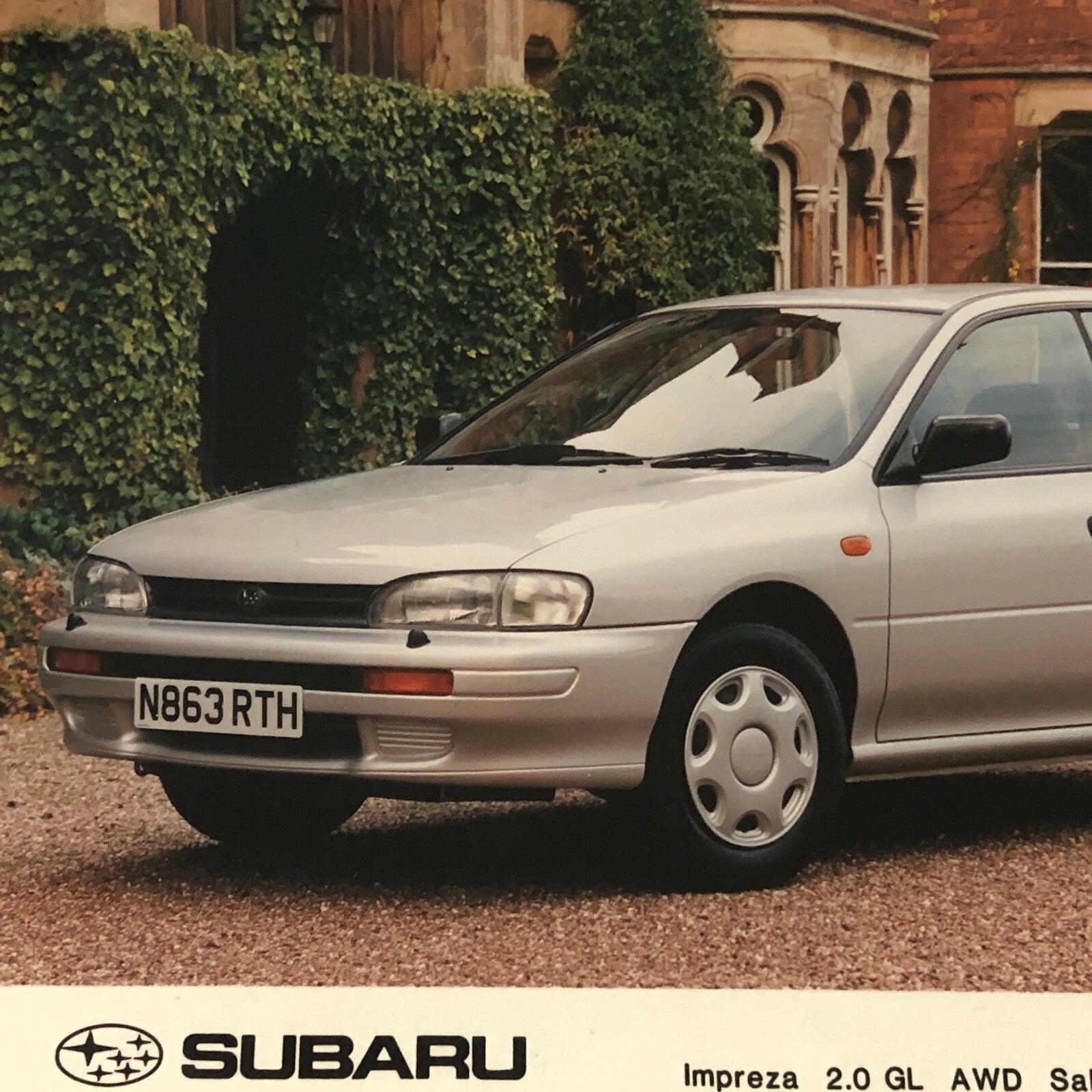 2000 2001 Subaru Impreza 2.0 GL AWD Saloon Factory Press Photo Photograph 