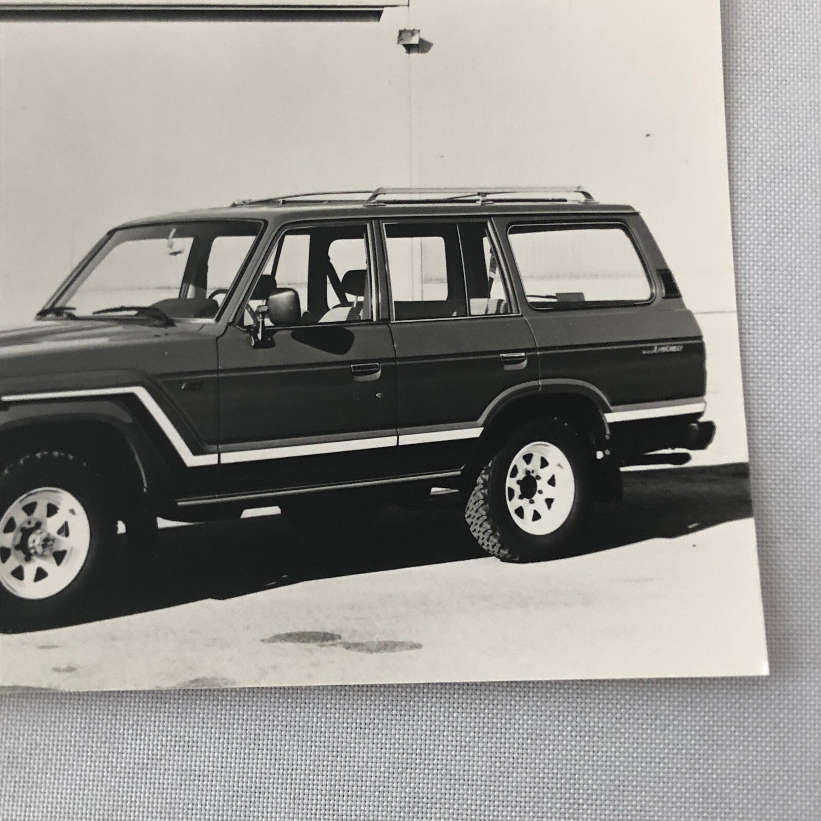Toyota Land Cruiser FJ 60 Station Wagon G Factory Press Photo Photograph FJ60