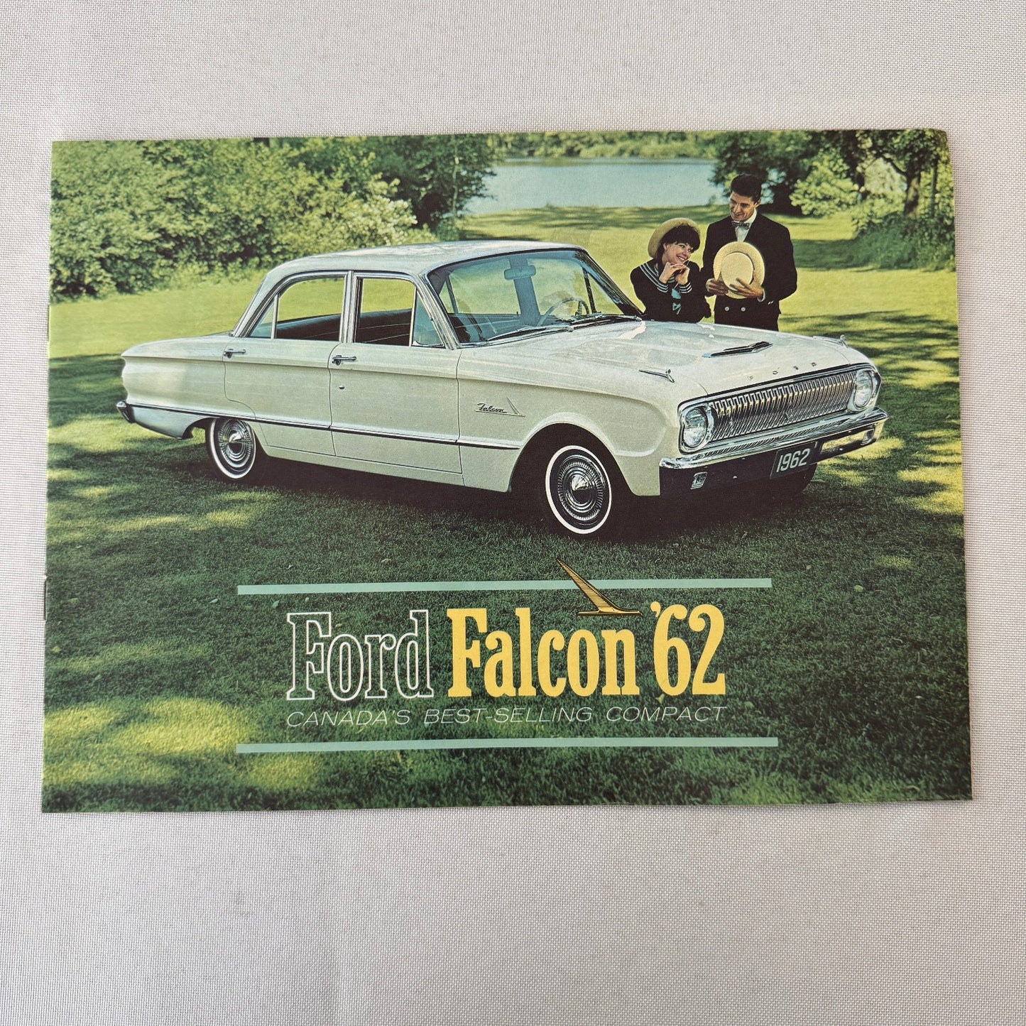 1962 Ford Falcon Car Sales Brochure Catalog Canadian Club Wagon Van Wagon +