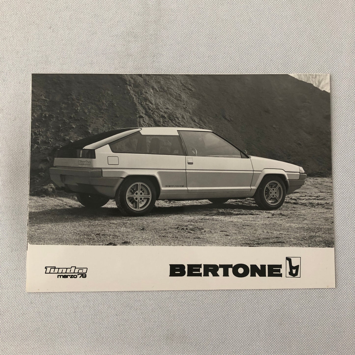 1979 Bertone Tundra Volvo 343 Concept Car Prototype Press Kit Photos