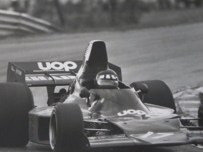 Vintage Canadian Grand Prix Racing Photograph Photo Jackie Oliver UOP Shadow