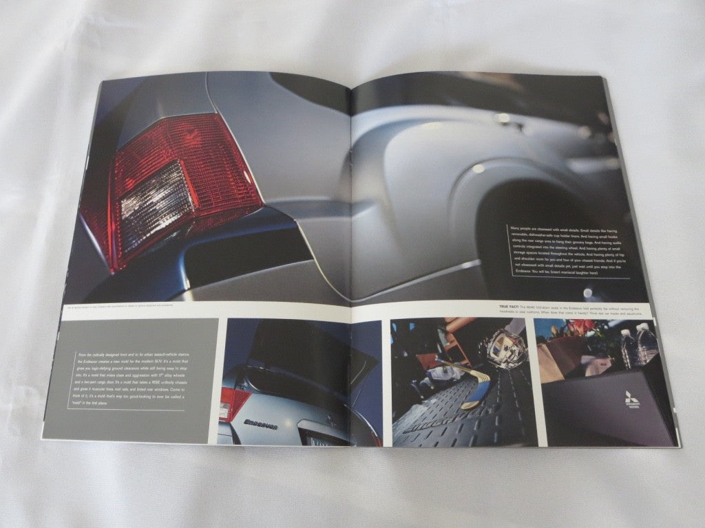 2004 Mitsubishi Endeavor Sales Brochure Catalog 
