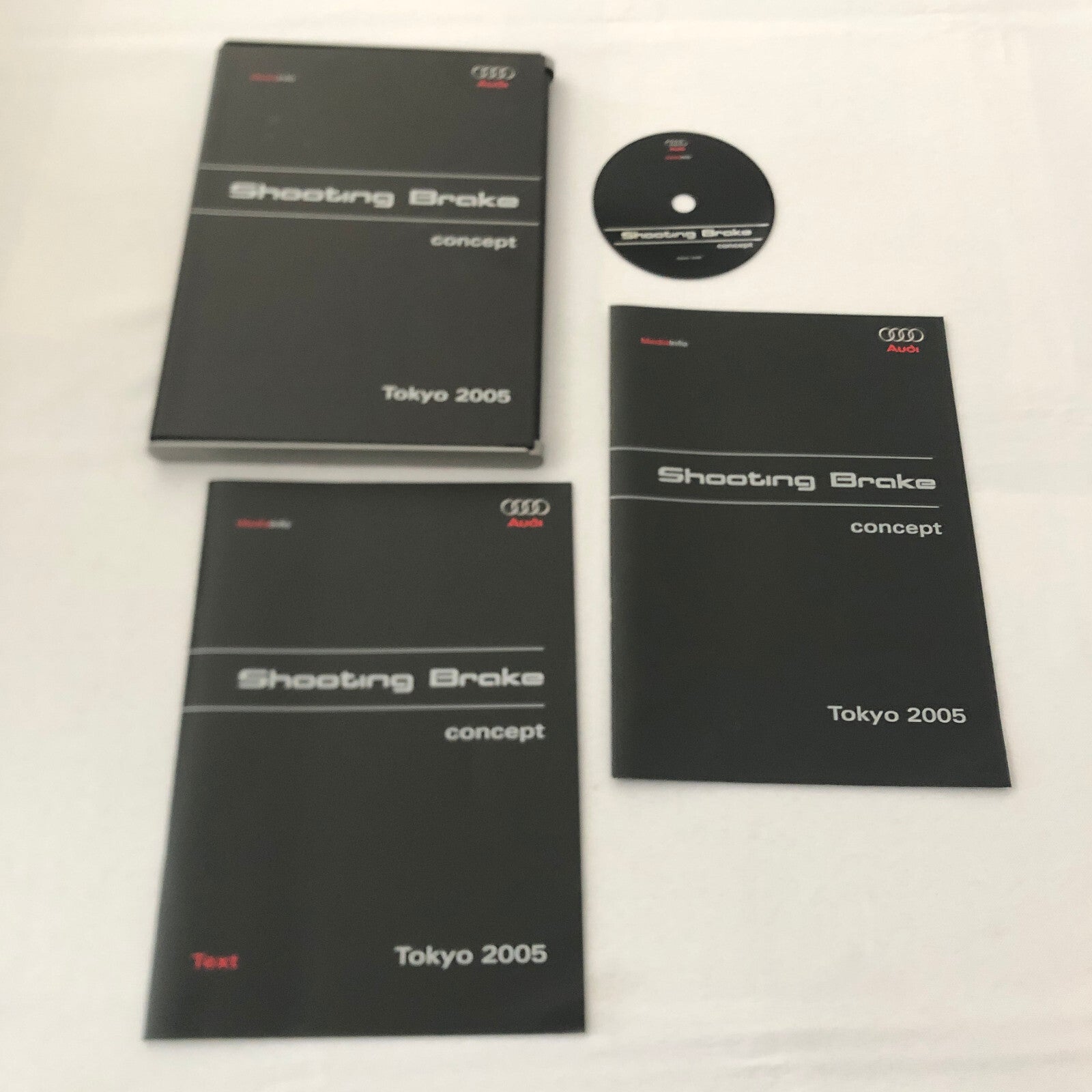 Audi Shooting Brake Concept Car Prototype 2005 Tokyo Auto Show Press Kit GERMAN