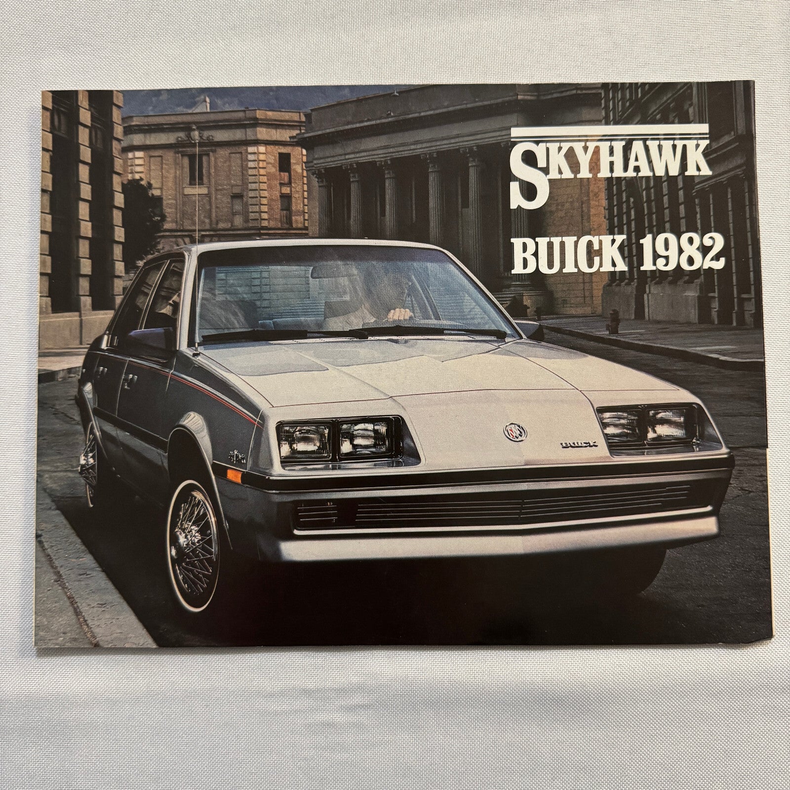 1982 Buick Skyhawk Car Sales Brochure Catalog Coupe Sedan Limited