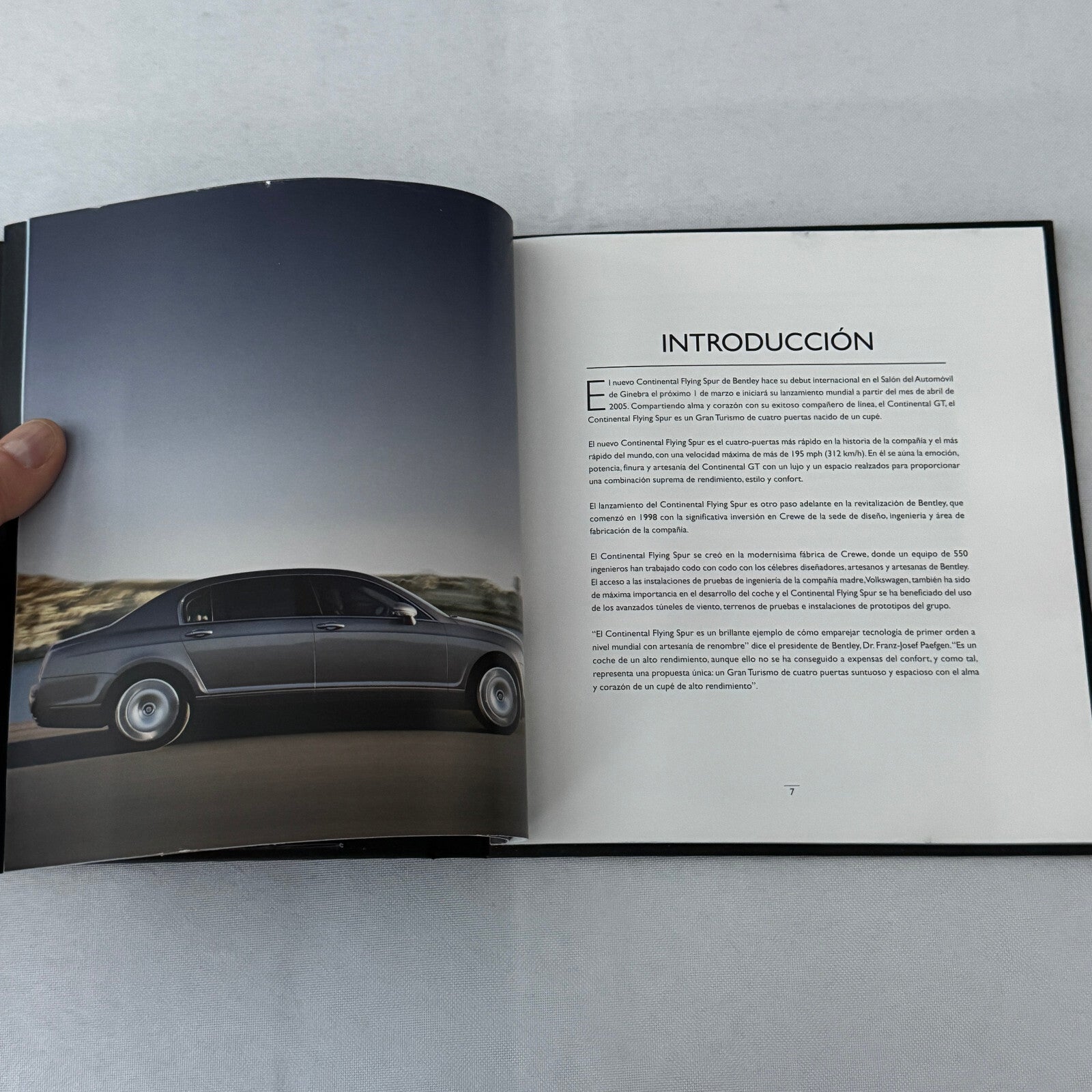 Bentley Continental Flying Spur Car Press Kit Brochure Book with CD SPANISH