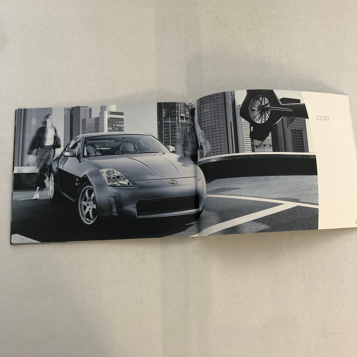 Nissan 350Z 350 Z Car Sales Brochure Catalog GERMAN Text European Market