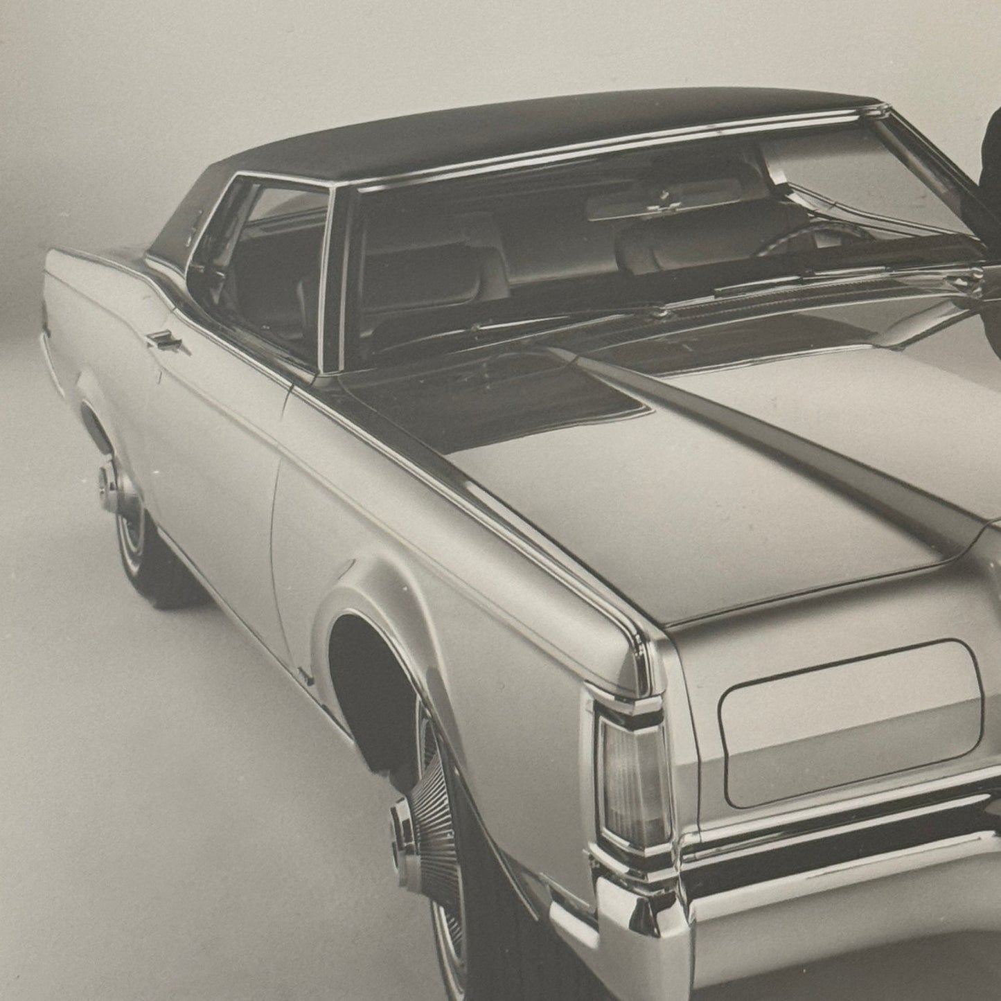 Lincoln Continental Mark III Vintage Press Photo Photograph Car Sebring 1968