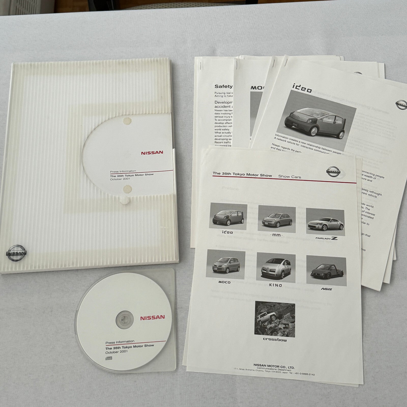 Nissan Tokyo Motor Show Concept Car Press KIt Brochure with CD Fairlady Z Nails