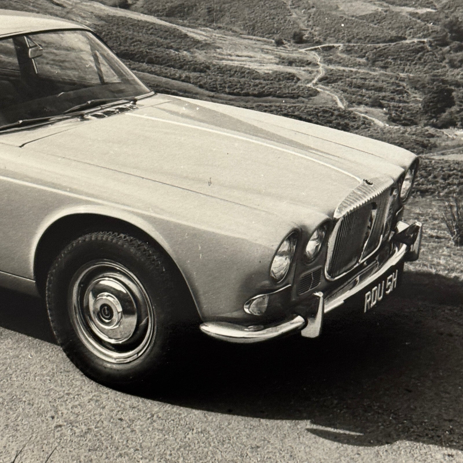 Daimler Sovereign Saloon Car Factory Press Photo Photograph Jaguar Sovereign