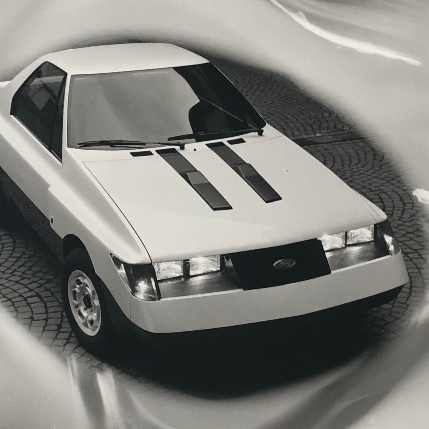 Ford Ghia Design Microsport Prototype Concept Car Press Photo Photograph