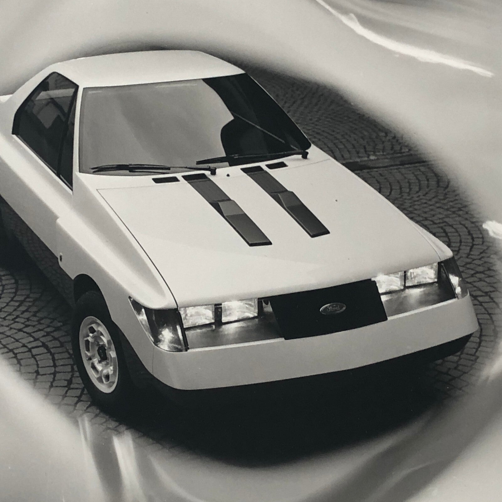 Ford Ghia Design Microsport Prototype Concept Car Press Photo Photograph