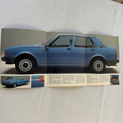 Alfa Romeo Giulietta Car Sales Brochure Catalog Advertising FRENCH