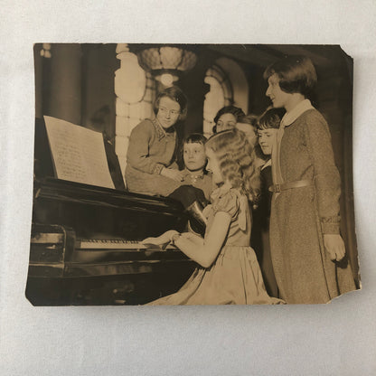 Vintage Press Photo photograph London Children Piano Recital Pianist Musician