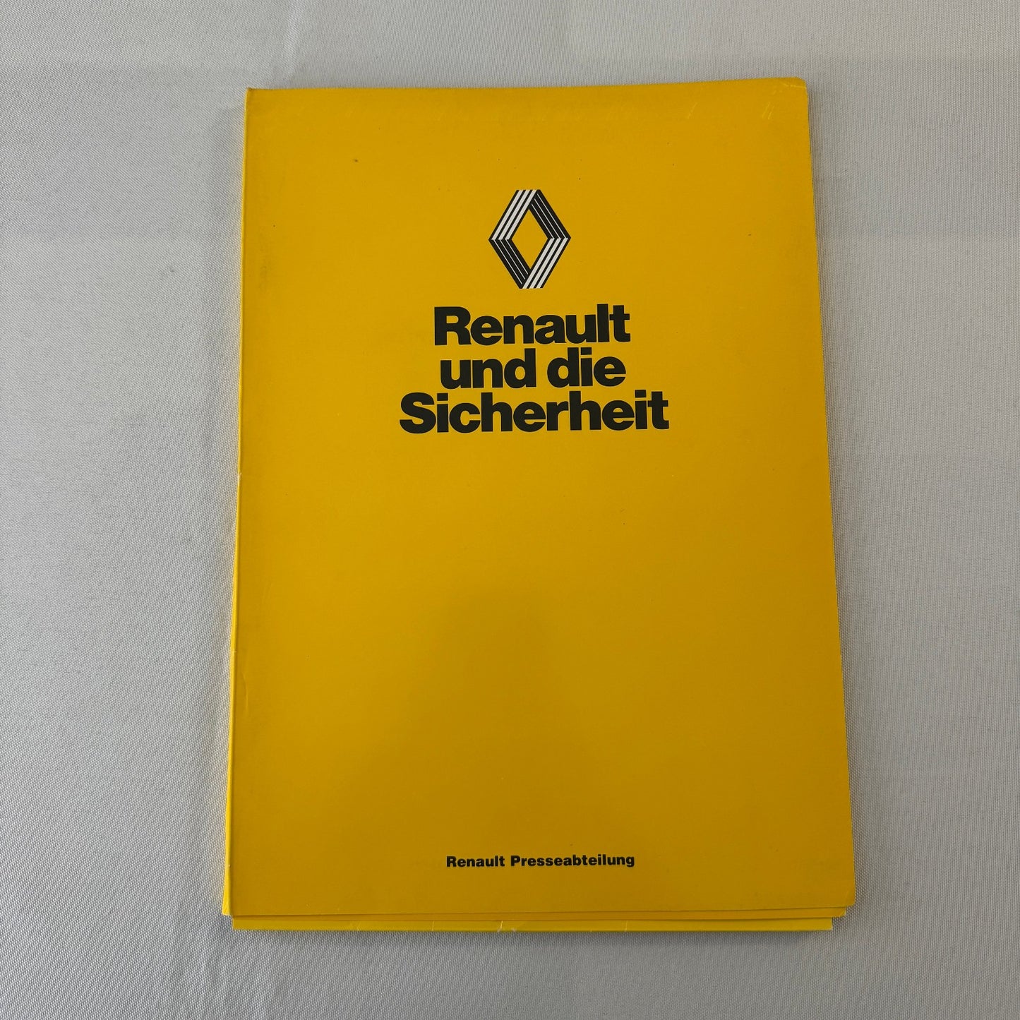 1980 Renault 5 Safety Testing Car Press Kit Brochure Photos Vintage GERMAN Text
