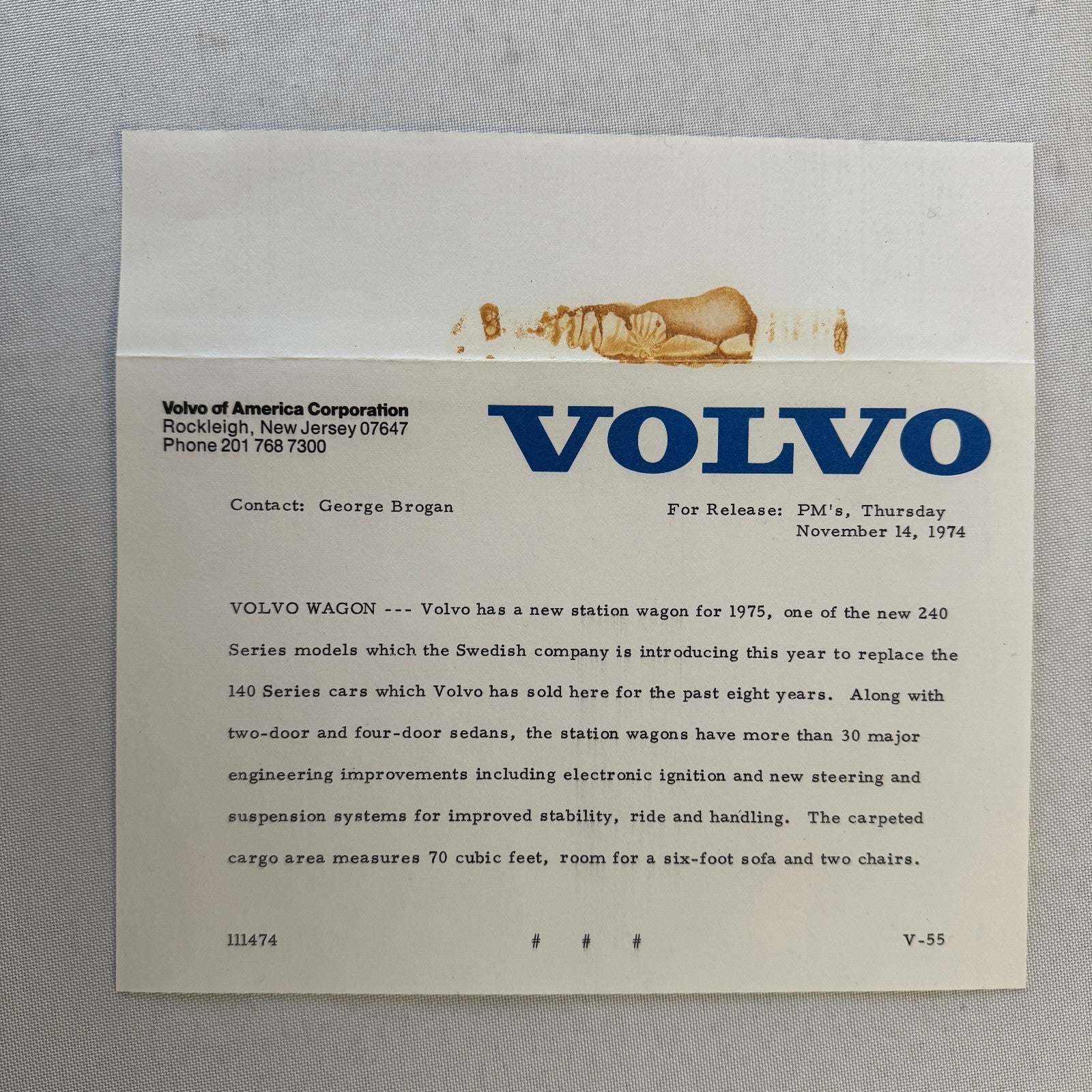 1975 Volvo Press Kit Brochure w/ Photos 164 240 Series Sedan Station Wagon 