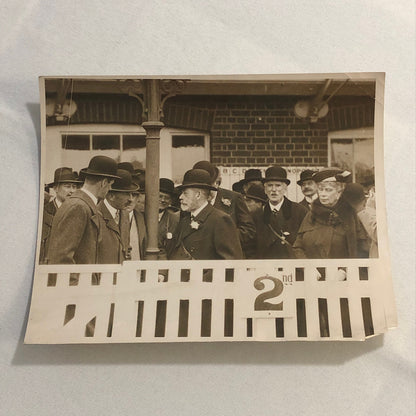 Press Photo Photograph King George Queen Mary at Horse Race Limelight 1933
