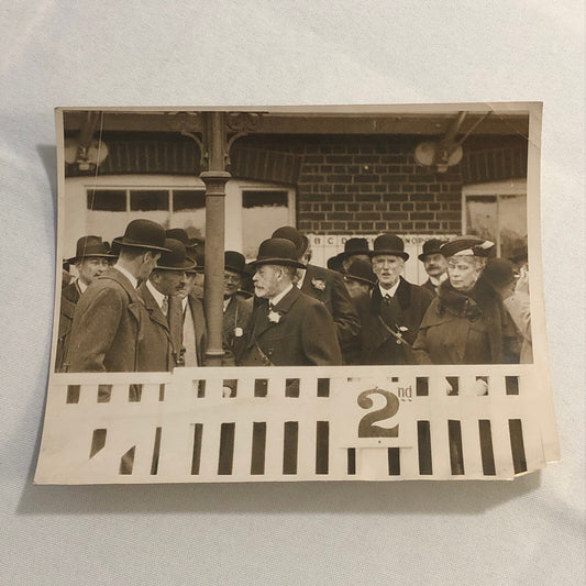 Press Photo Photograph King George Queen Mary at Horse Race Limelight 1933