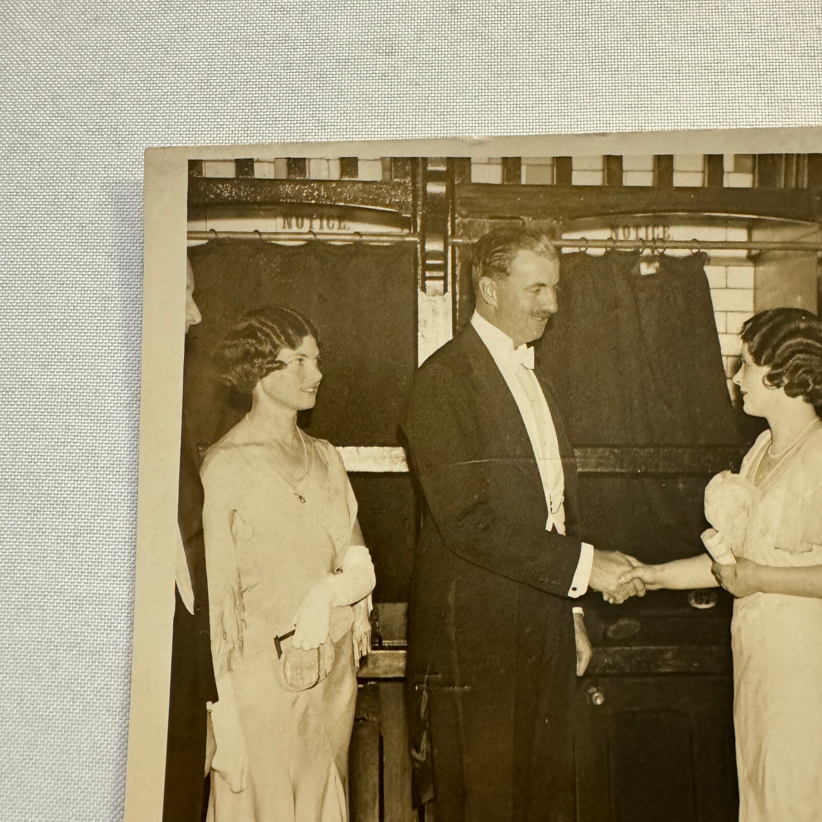 1933 Press Photo Photograph Mock Lord Mayors Banquet London News LNA