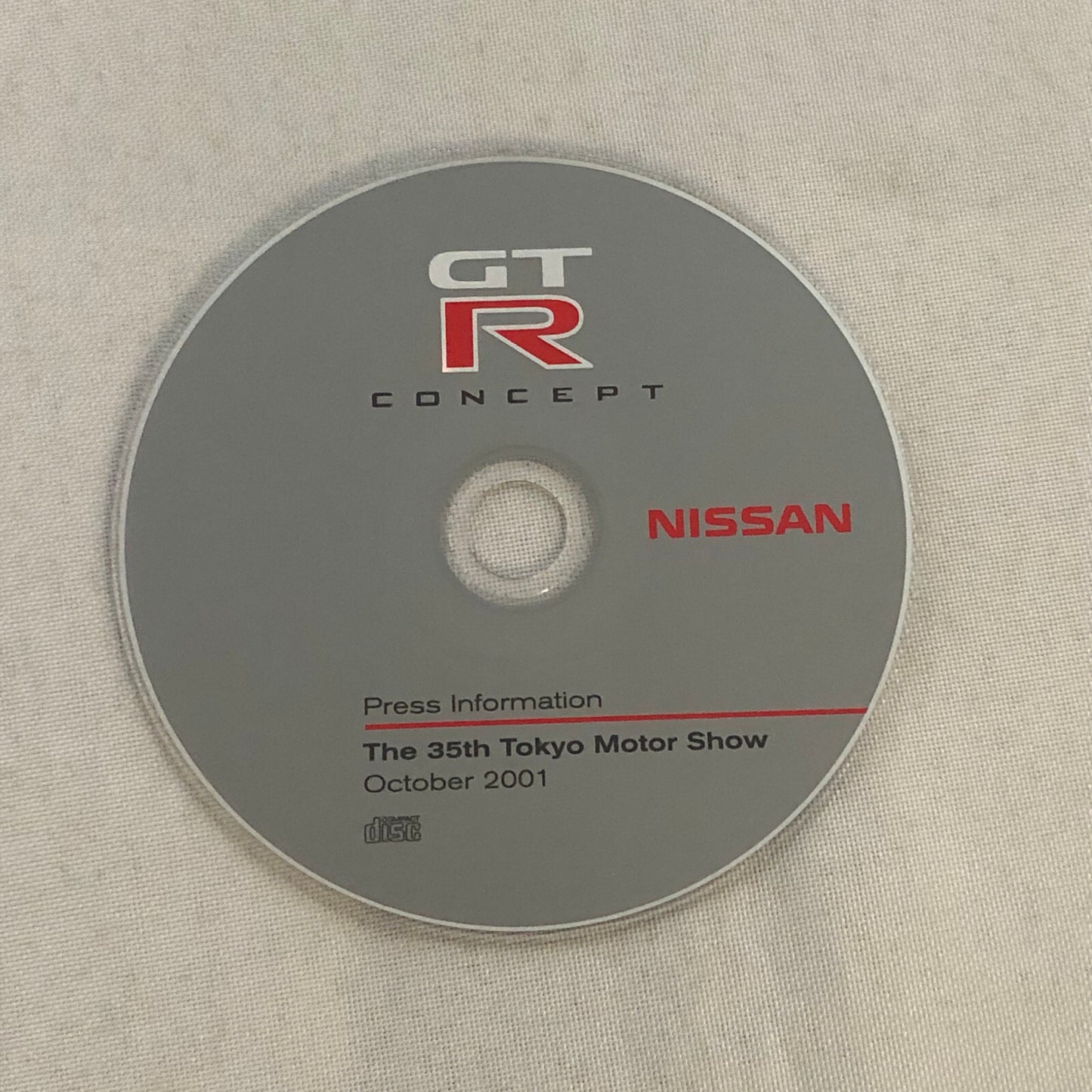 Nissan GTR Concept Car Prototype Tokyo Motor Show 2001 Sales Brochure CD GT-R