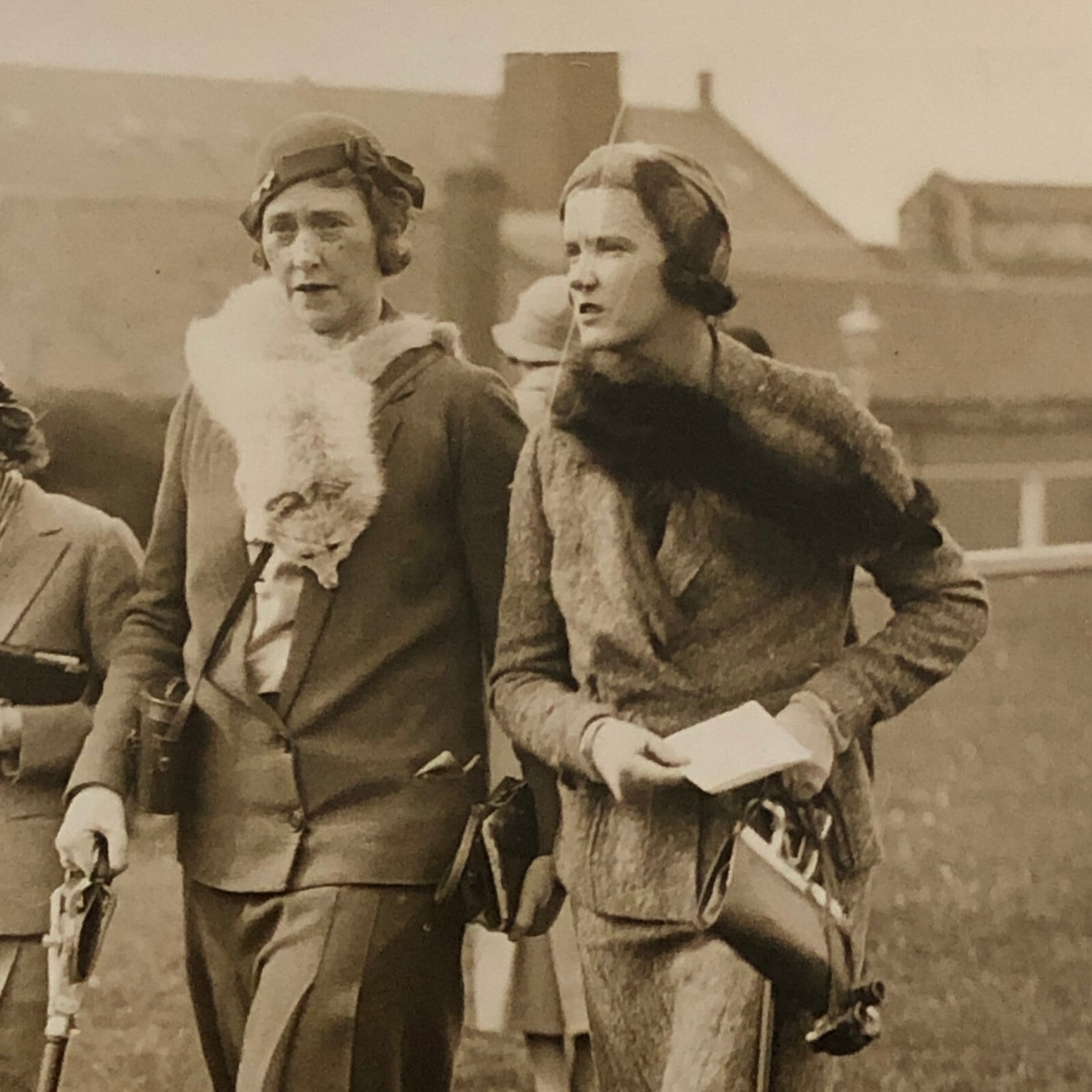 Press Photo Photograph Ladies at Horse Racing Edinburgh 1933 Underwood Photo